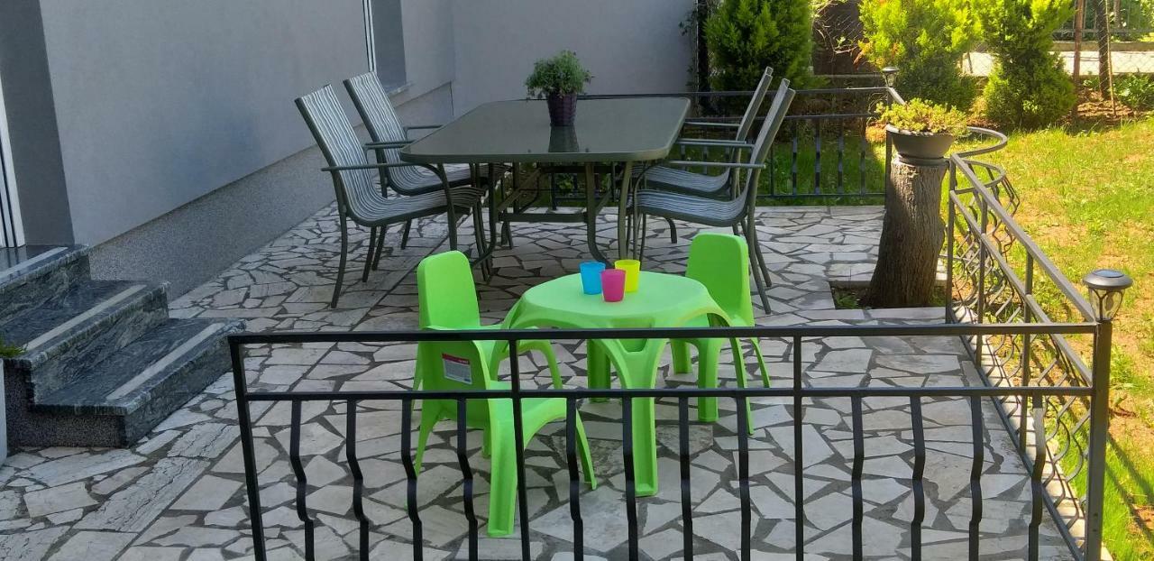 Rainbow Apartman Póla Kültér fotó
